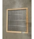 Tweedekans: Spaarkast ingekaderd koninginnerooster hout/gegalvaniseerd 47,2 x 42,1 cm